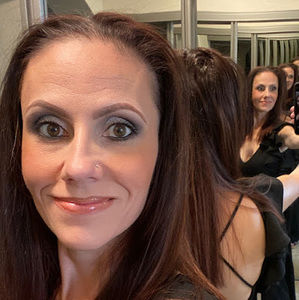 Meet your Posher, Dayna